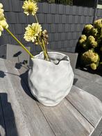 Aardewerk pot wit 30 hoog, Tuin en Terras, Bloembakken en Plantenbakken, Steen, Minder dan 30 cm, Rond, Ophalen of Verzenden