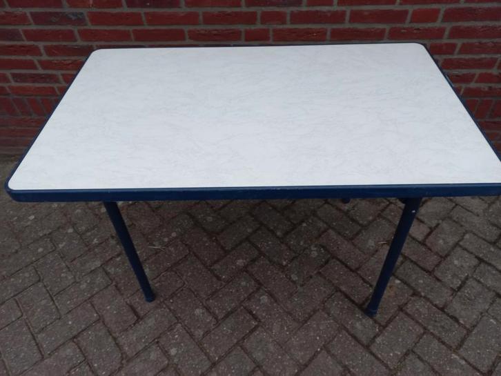 Campingtafel 115×68 verstelbaar kampeer  caravan tafel, Caravans en Kamperen, Kampeeraccessoires, Gebruikt, Ophalen