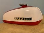 Suzuki gt  250  tank  origineel ,dop en kraan ., Motoren, Onderdelen | Oldtimers, Ophalen of Verzenden