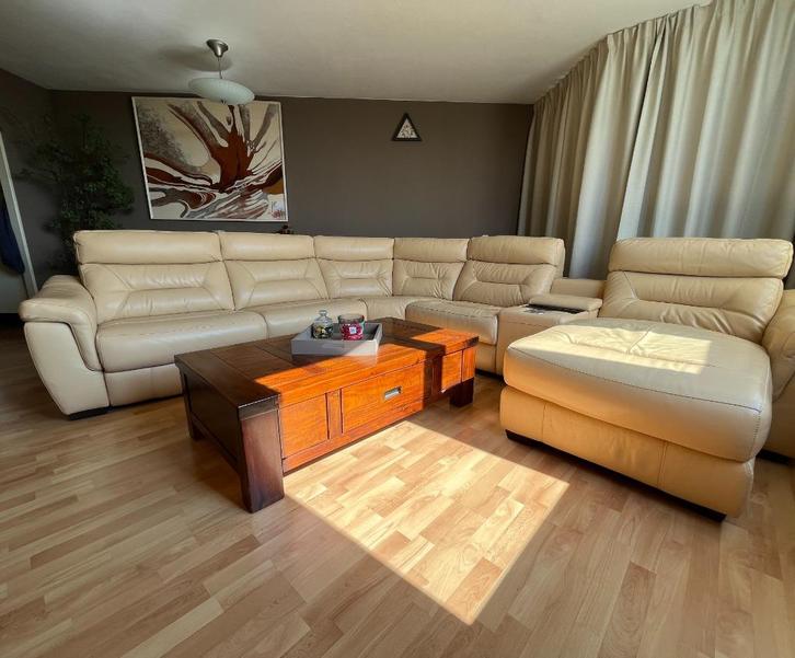 Hoekbank met elektrische bediening loung gedeelte, Huis en Inrichting, Banken | Complete zithoeken, Gebruikt, Leer, Ophalen