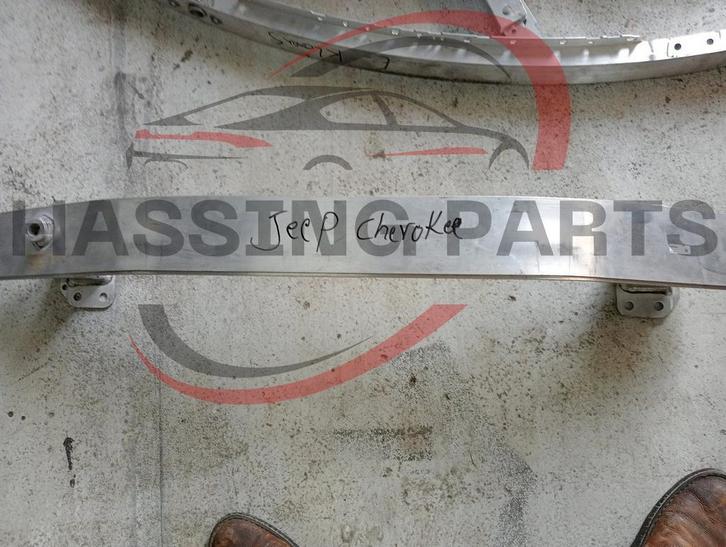 JEEP CHEROKEE XJ DWARSBALK VOORBUMPER, Auto-onderdelen, Carrosserie en Plaatwerk, Bumper, Jeep, Voor, Gebruikt, Ophalen of Verzenden