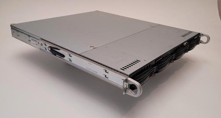 Server SuperMicro SM-5016T-MTF, Computers en Software, Servers, Gebruikt, 3 tot 4 Ghz, 16 GB, Hot swappable onderdelen, Ophalen