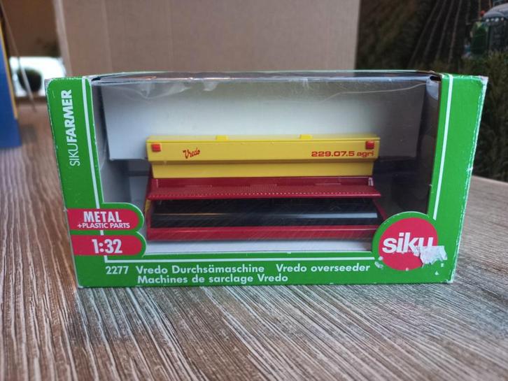 Vredo 229.075 Agri Zaaimachine Siku, Hobby en Vrije tijd, Modelauto's | 1:32, Nieuw, Tractor of Landbouw, SIKU, Ophalen of Verzenden
