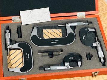 Mitutoyo micrometers 0-100x0.01 mm 102-902 beschikbaar voor biedingen