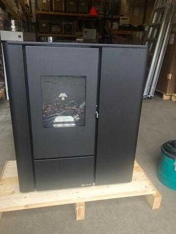 Pelletkachel Eva Calor Vale Nieuw beschikbaar voor biedingen