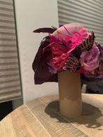 Zelfgemaakte paarse bloemenhoed, Kleding | Dames, Verzenden, Zo goed als nieuw