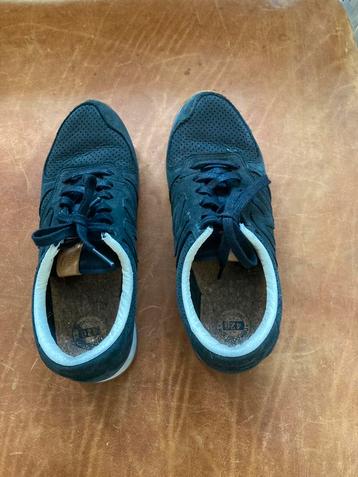 New balance sneaker mt 39 zwart beschikbaar voor biedingen