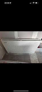 Witte radiator te koop 1x gebruikt en 1 x nieuw, Doe-het-zelf en Verbouw, Verwarming en Radiatoren, Ophalen, 30 tot 80 cm, Radiator
