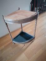 Antiek hoektafeltje, Ophalen