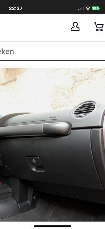 Dashboardkastje klep gezocht beschikbaar voor biedingen