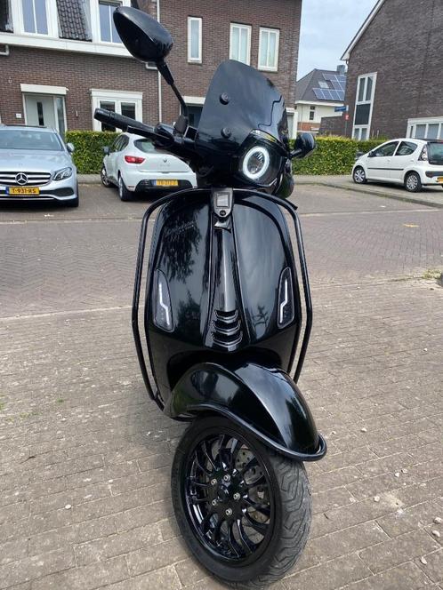 Vespa sprint full option 2021, Fietsen en Brommers, Scooters | Vespa, Gebruikt, Vespa S, Maximaal 45 km/u, Benzine, Ophalen