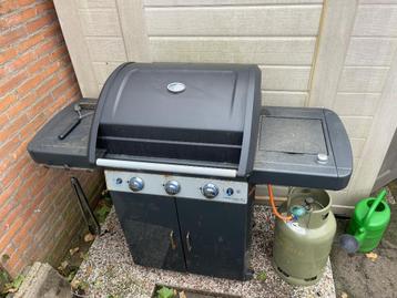 Zwarte Campingaz gasbarbecue – 3 branders + zijbrander beschikbaar voor biedingen