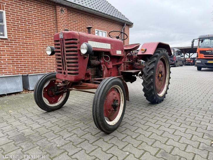 McCormick D-217, Zakelijke goederen, Agrarisch | Tractoren, tot 2500, Overige merken, tot 80 Pk, Oldtimer, Ophalen of Verzenden