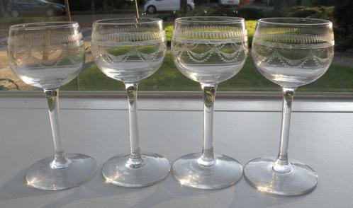 Antieke gegraveerde borrelglaasjes, € 1,75 per stuk, Antiek en Kunst, Antiek | Glas en Kristal, Ophalen of Verzenden