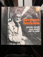 Herman Berkien - Neem Nooit Een Meid Uit Café (Misdruk), Gebruikt, 7 inch, Single, Ophalen of Verzenden