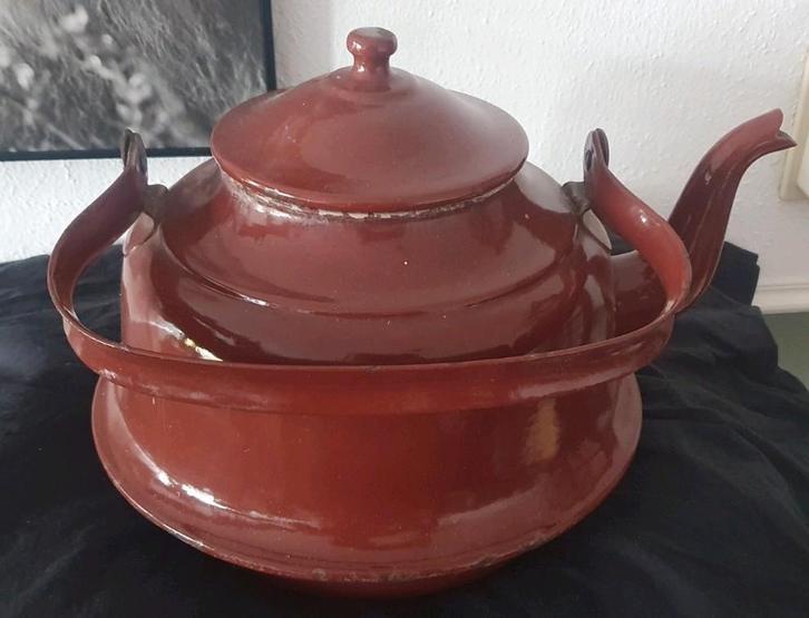 Charmante oude emaille waterketel in een mooie bruine kleur., Antiek en Kunst, Antiek | Emaille, Ophalen of Verzenden