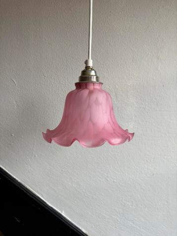 Vintage frans sierlijk roze clichy glazen hanglamp lampenkap beschikbaar voor biedingen