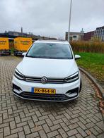 Volkswagen Touran 1.8 TSI 180pk R line DSG 7pl, USB, 74 €/maand, Zwart, 4 cilinders