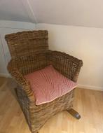 Rotan schommelstoel, Ophalen, Zo goed als nieuw, Stoel(en)