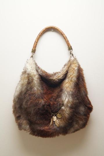 PATRIZIA PEPE Bohemien Fake-Fur Tas beschikbaar voor biedingen