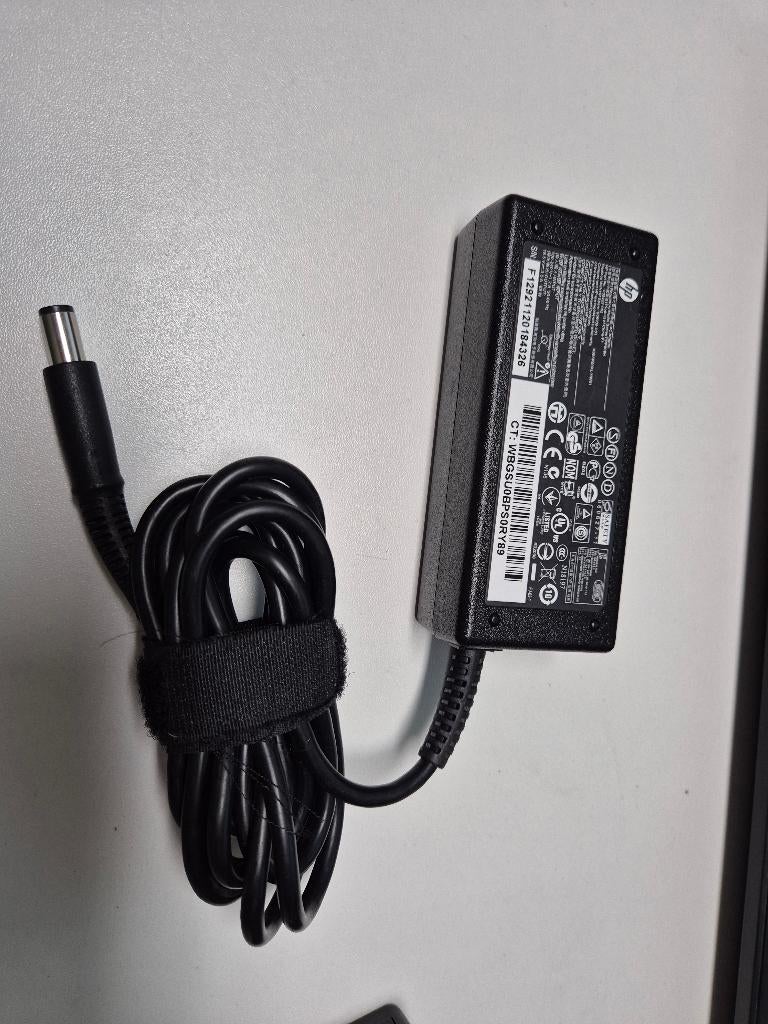HP Adapter 65 Watt Centerpin, Verzenden, Gebruikt, Hp