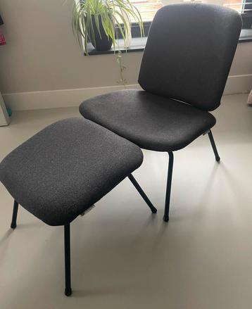 Design in box fauteuil met voetensteun beschikbaar voor biedingen