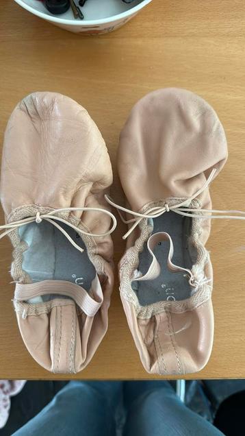 Balletschoenen balletschoentjes maat 5 papillon beschikbaar voor biedingen