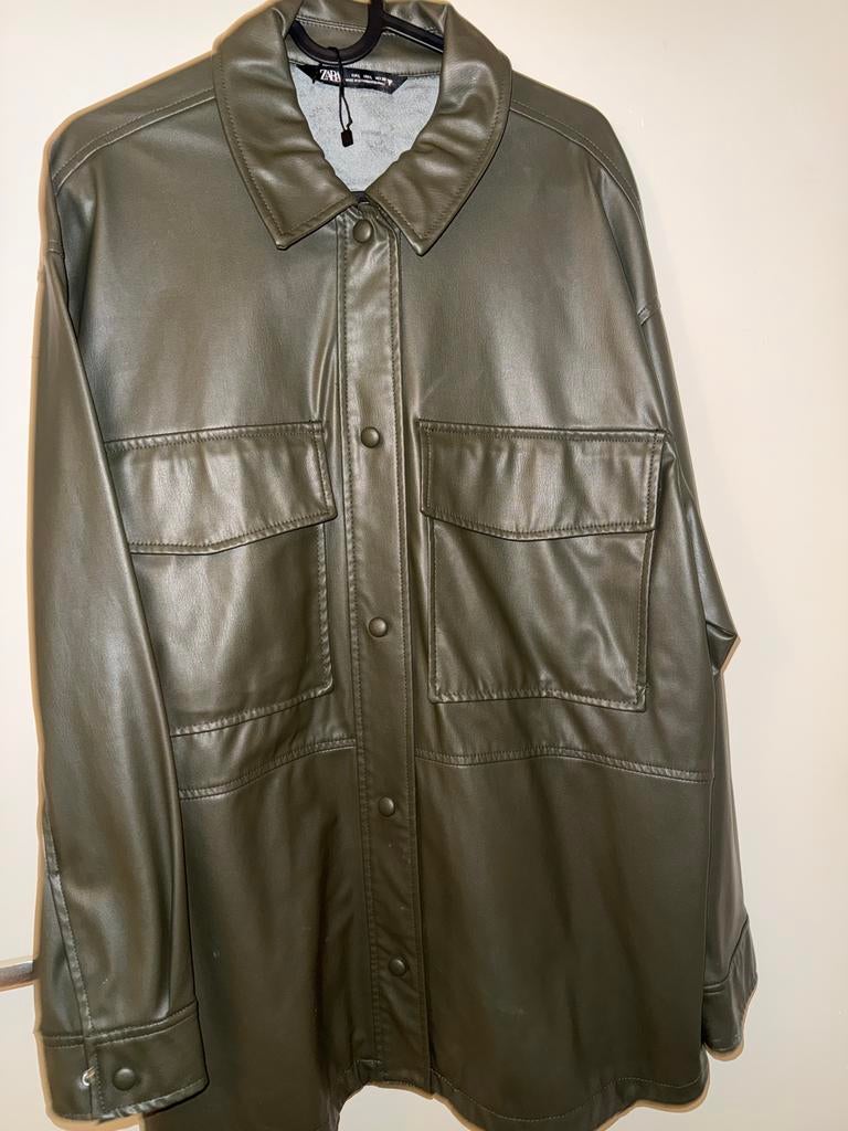 Zara leren jas maat L - Stoer en stijlvol!, Kleding | Dames, Jassen | Zomer, Ophalen of Verzenden, Gedragen, Maat 42/44 (L)