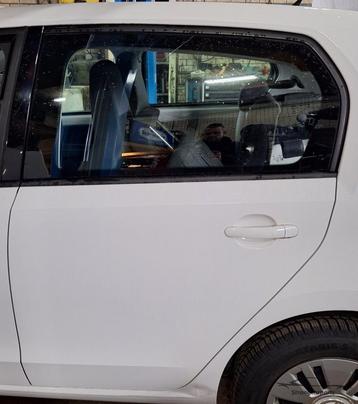 Deur Portier VW Up links achter in uitstekende staat LB9A  beschikbaar voor biedingen