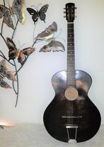 VINTAGE, Lewa oude gitaar uit de jaren `40.., Muziek en Instrumenten, Gebruikt, Ophalen of Verzenden, Western- of Steelstringgitaar