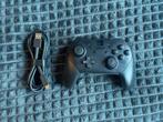 Pro Controller + Kabel - Nintendo Switch, Verzenden, Overige controllers, Zo goed als nieuw, Draadloos