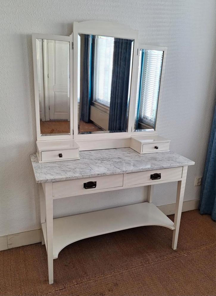 Vintage kaptafel met marmeren blad, Huis en Inrichting, Tafels | Kaptafels, Gebruikt, Minder dan 100 cm, 50 tot 100 cm, Ophalen