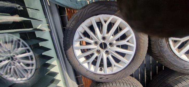 Audi a3 velgen en banden, Auto-onderdelen, Banden en Velgen, Banden en Velgen, All Season, 16 inch, Overige, 225 mm, Personenwagen