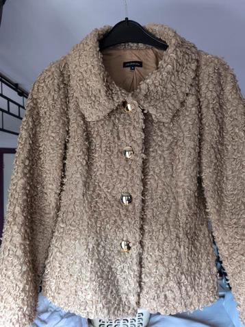 Caroline Biss kort jasje maat 36 beschikbaar voor biedingen