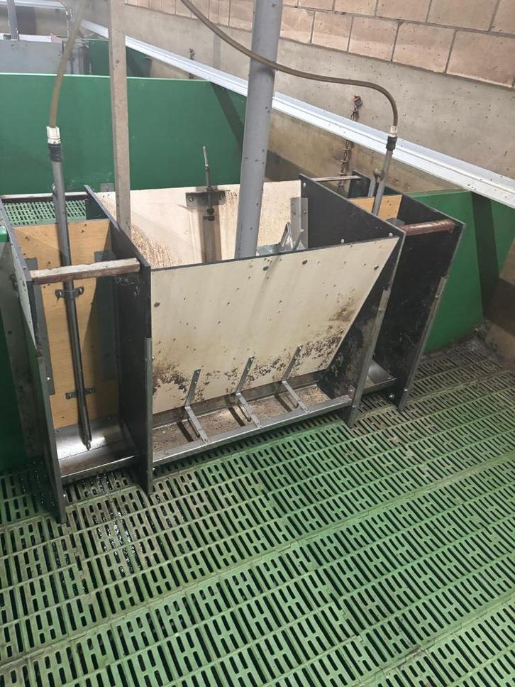 Devos voerbakken [722], Dieren en Toebehoren, Stalling en Weidegang