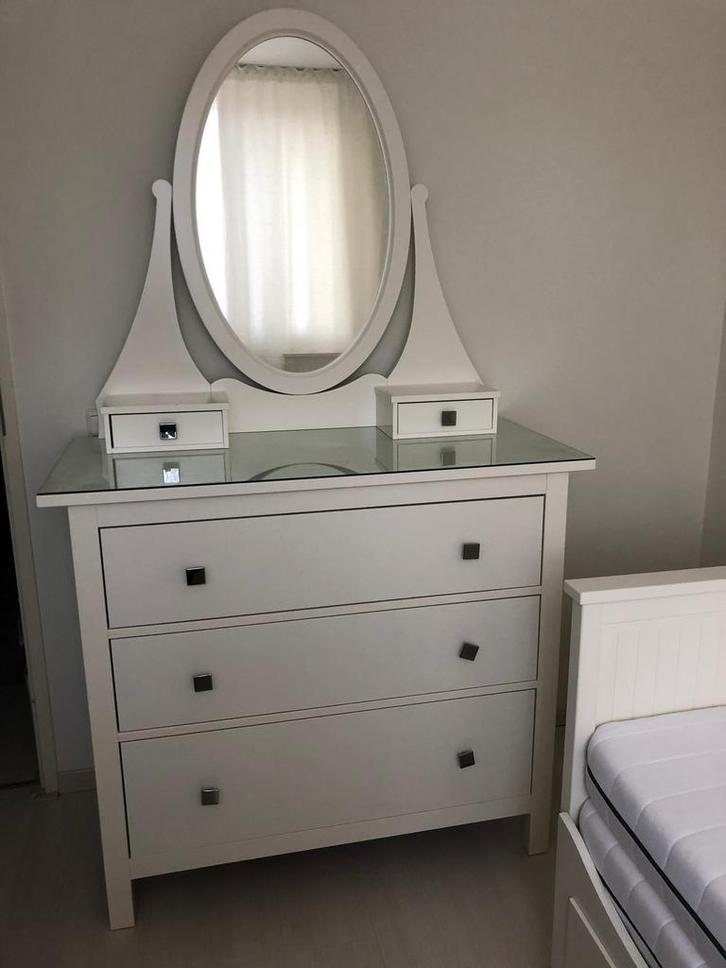 Spiegelkast – elegantie en functionaliteit in één, Huis en Inrichting, Woonaccessoires | Spiegels, Ophalen