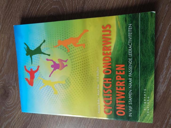 Anje Ros - Cyclisch onderwijs ontwerpen, Boeken, Wetenschap, Zo goed als nieuw, Ophalen