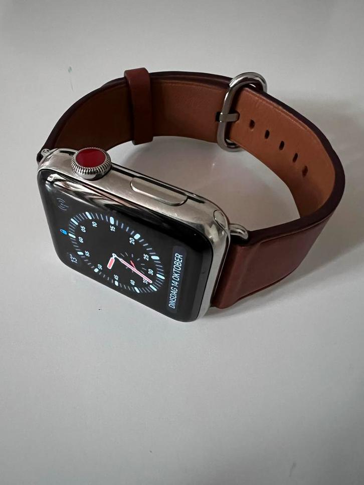 Apple Watch Series 3 - 42mm Stainless Steel, Sieraden, Tassen en Uiterlijk, Smartwatches, Gebruikt, iOS, Zilver, Afstand, Waterdicht