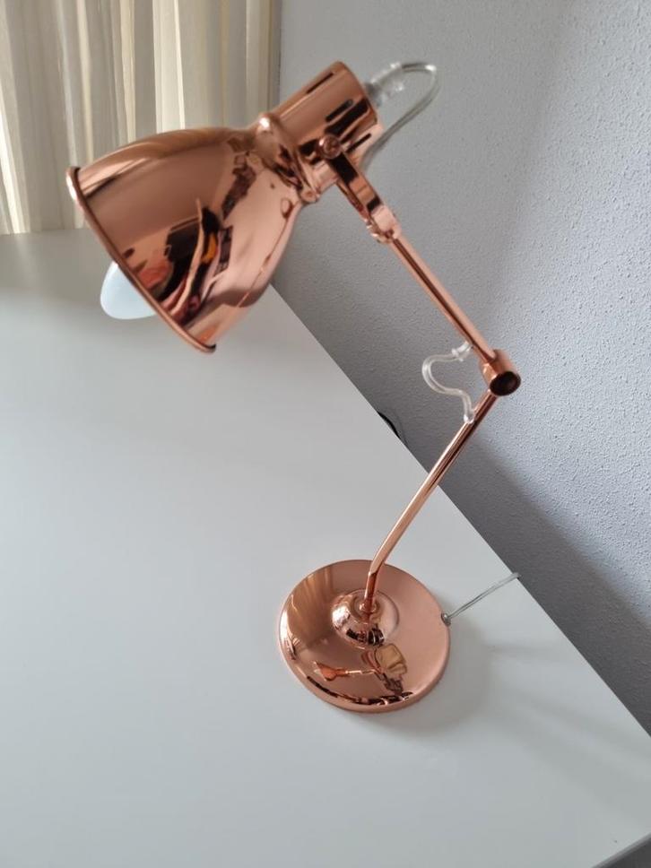 Koperkleurige bureaulamp - Zo goed als nieuw, Huis en Inrichting, Lampen | Vloerlampen, Zo goed als nieuw, Minder dan 100 cm, Metaal