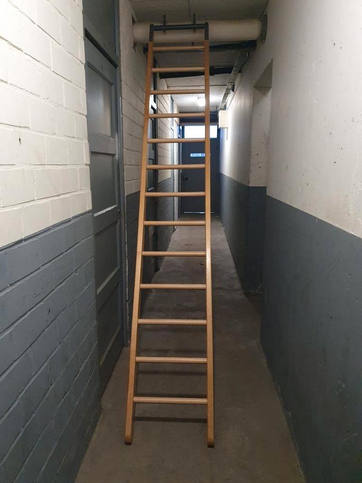 Molenaarstrap/ ladder, Doe-het-zelf en Verbouw, Ladders en Trappen, Zo goed als nieuw, Ophalen of Verzenden