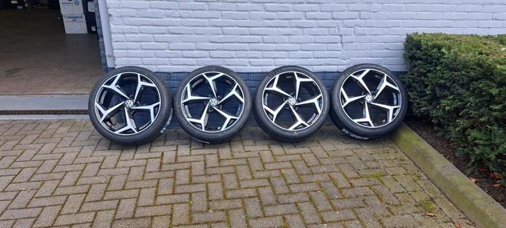 Bonneville look 18 inch allseason/zomerbanden Golf GTI/GTD/R, Auto-onderdelen, Banden en Velgen, Banden en Velgen, Zomerbanden