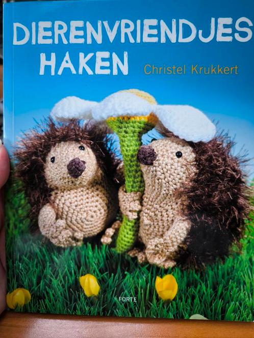 Christel Krukkert - Dierenvriendjes haken, Boeken, Hobby en Vrije tijd, Zo goed als nieuw, Breien en Haken, Ophalen of Verzenden