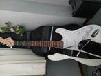 Elektrische gitaar + versterker + standaard + gitaarhoes, Ophalen, Zo goed als nieuw, Solid body, Overige merken