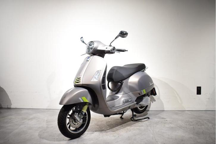 Vespa GTS 300 HPE FL' Supertech | 05-2024 | 1260km, Fietsen en Brommers, Scooters | Vespa, Zo goed als nieuw, Overige modellen