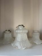 3 Vintage/Antiek Glazen Rok Lampenkapjes, Huis en Inrichting, Lampen | Lampenkappen, Brocante, vintage, antiek , klasiek, sierlijk