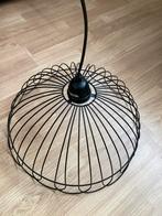 Zwart metalen hanglamp, Huis en Inrichting, Lampen | Hanglampen, Ophalen of Verzenden, Zo goed als nieuw, Metaal, 75 cm of meer