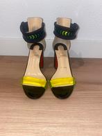 Christian louboutin 37.5, Ophalen of Verzenden, Zo goed als nieuw, Sneakers of Gympen