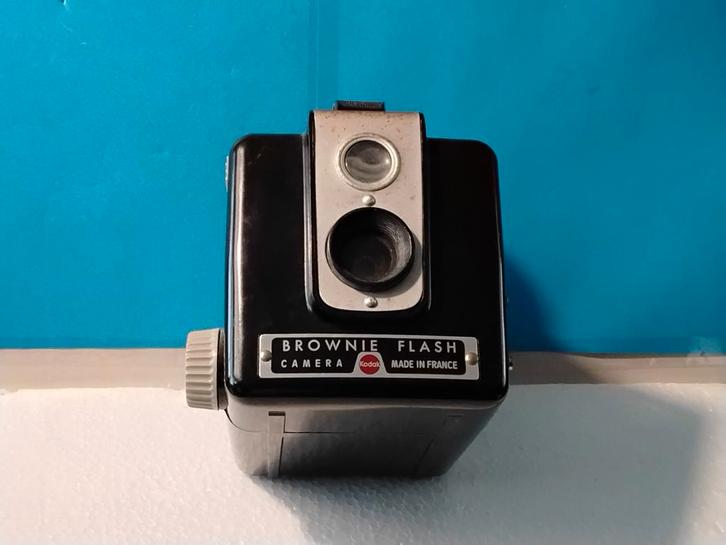 Vintage Kodak Brownie Flash Camera - Made in France, Audio, Tv en Foto, Fotocamera's Analoog, Gebruikt, Compact, Kodak, Ophalen of Verzenden