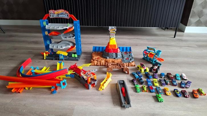 Hot Wheels Baan en Auto's - diverse items, Kinderen en Baby's, Speelgoed | Overig, Gebruikt, Jongen of Meisje, Ophalen