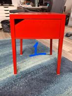2 Ikea rode nachtkastjes, Huis en Inrichting, Ophalen, Gebruikt, Hout, Minder dan 55 cm